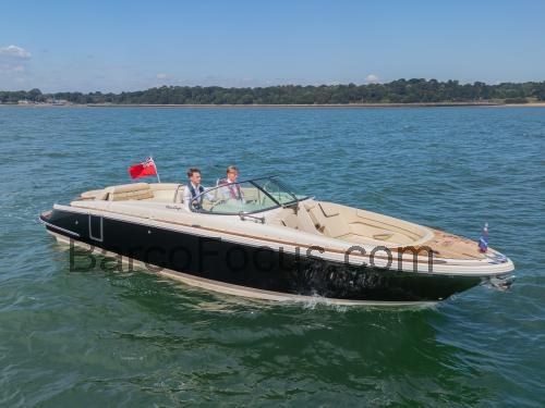Chris Craft Launch 28 ficha tecnica
